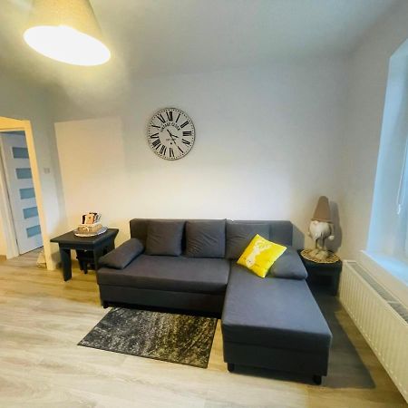 Apartament Oliwia Apartment Jelenia Góra Exterior foto