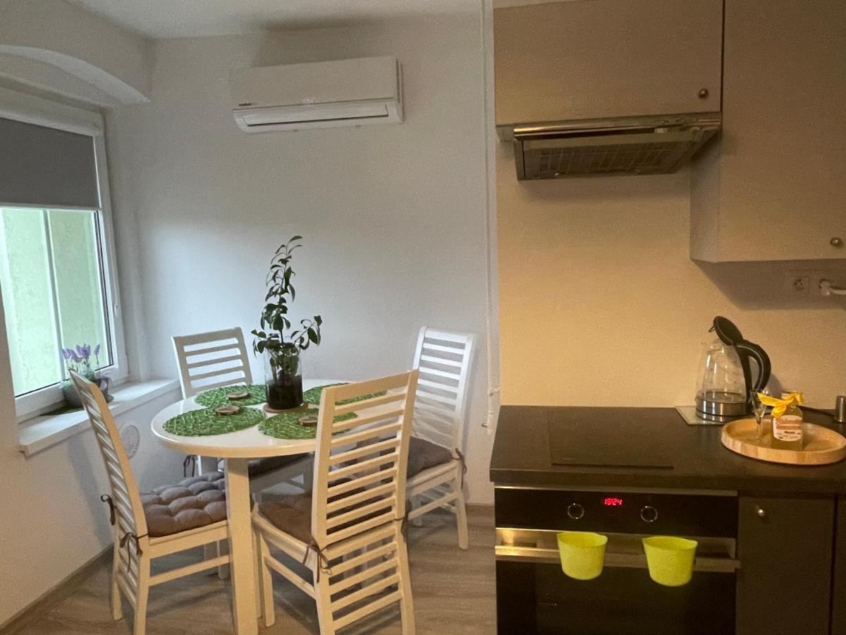 Apartament Oliwia Apartment Jelenia Góra Exterior foto